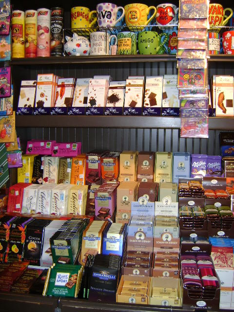 46069_137654549611393_2515003_n