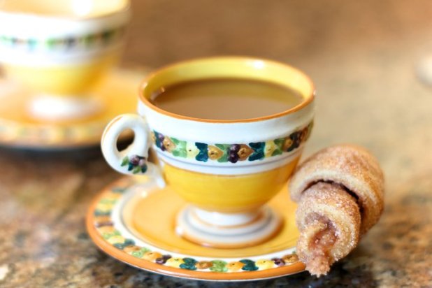 264118_225652837468702_6310351_n