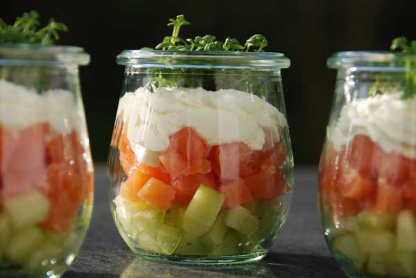 185456_205654599490962_385778_n