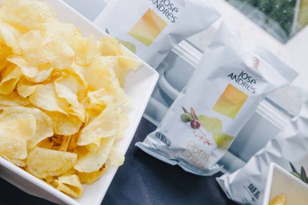 554896_285813898225551_113522293_n