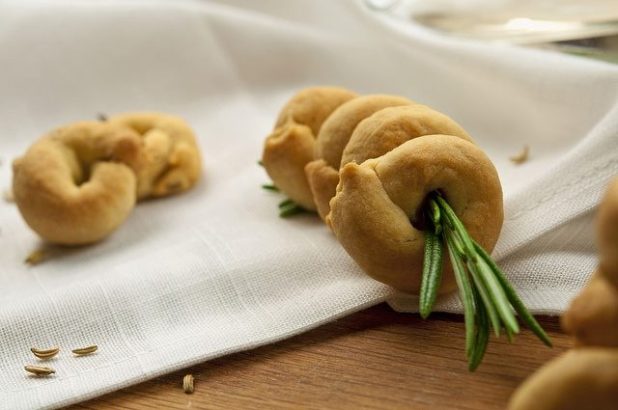 1601082_717577138273600_533797120_n