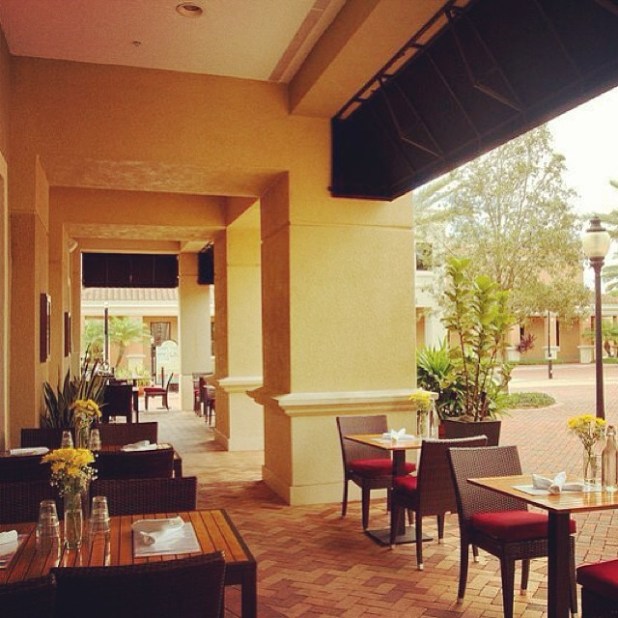 1514099_688759431169235_938113433_n