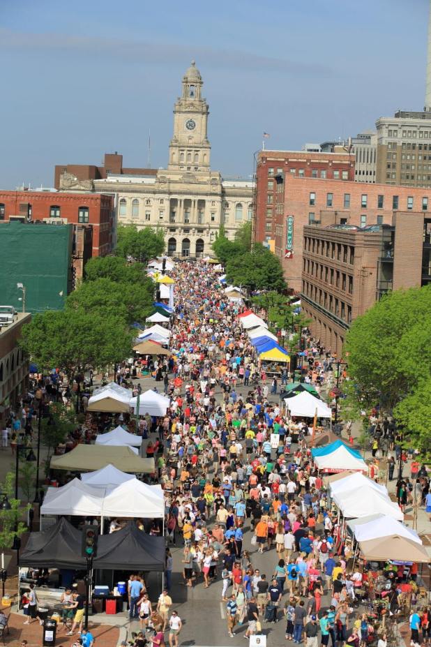 DesMoines_Downtown_Farmers_Market
