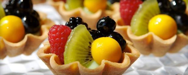 Table_128_Fruit_Tarts