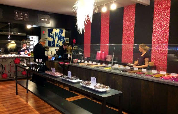 Lilly_Homemade_Chocolates_Interior