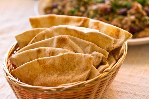 Aladdin's_Eatery_Pita