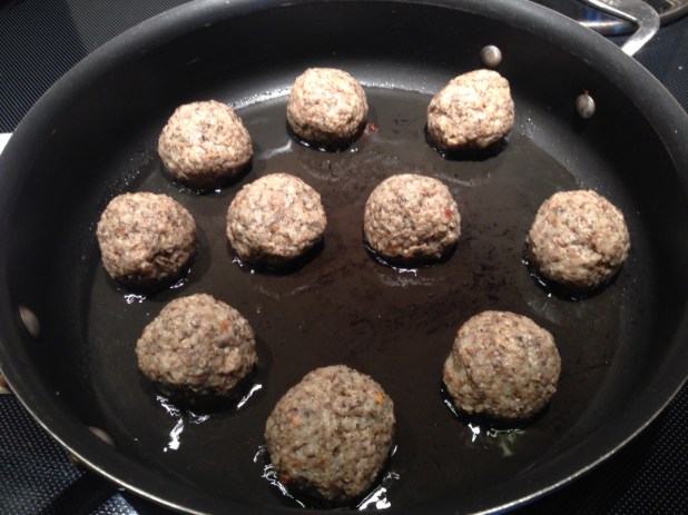 Cooking_Mushroom_Meatballs