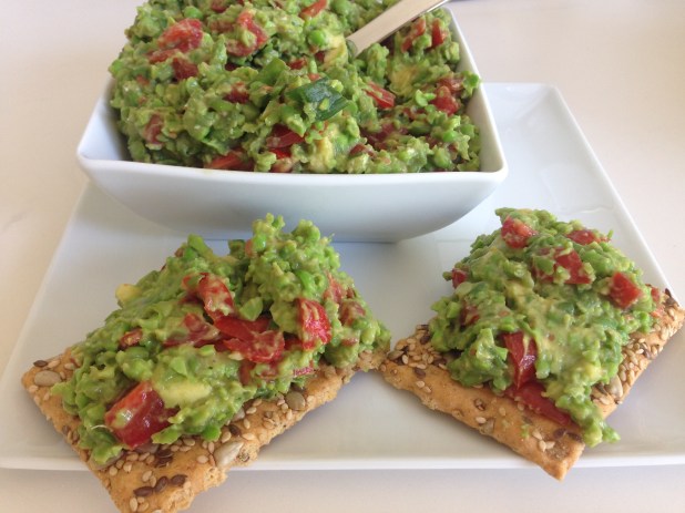 Green-Pea_Guacamole_with_Seed_Crackers