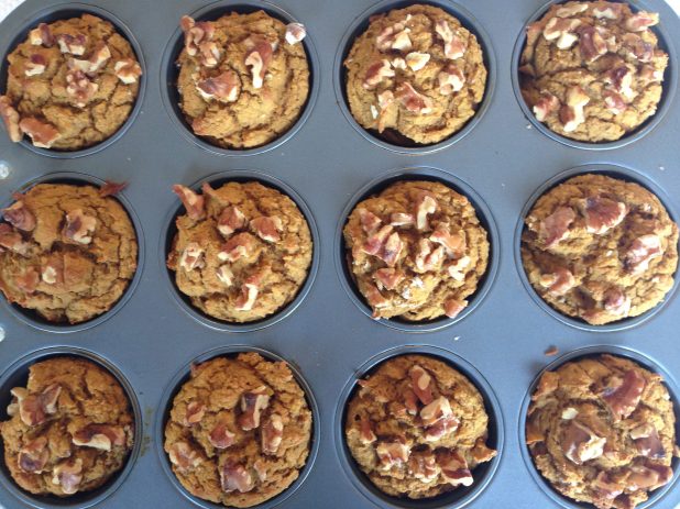 Vegan_Pumpkin_Oat_Walnut_Muffins