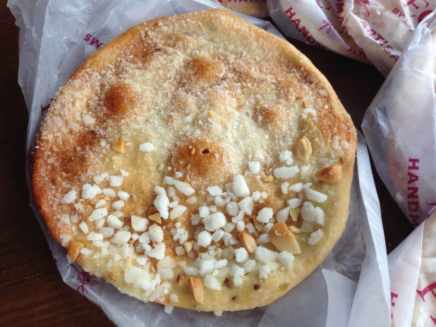 Peregrino_Toasted_ALmond_Tortas_De_Aceite